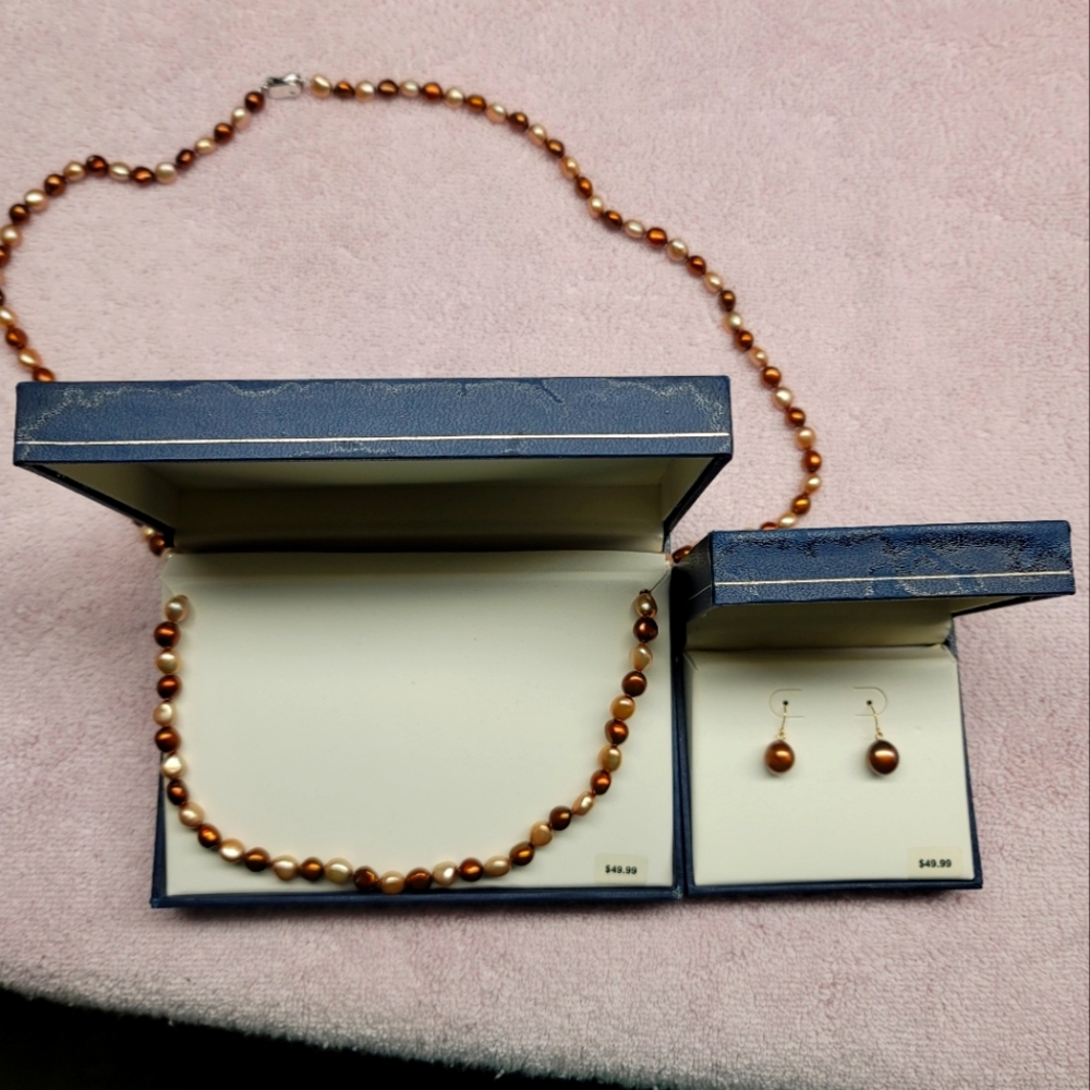 Necklace and earrings Pearls bundle